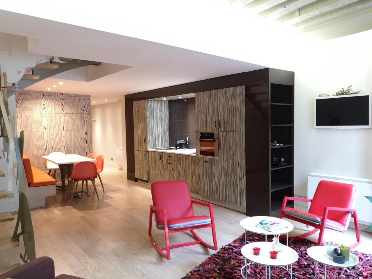 Apartamento Beautiful Duplex In The Center Of París Exterior foto