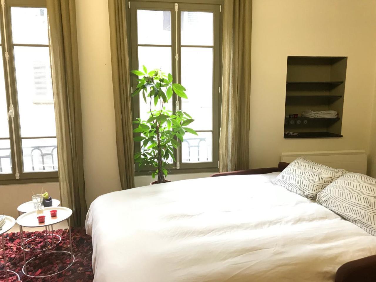 Apartamento Beautiful Duplex In The Center Of París Exterior foto