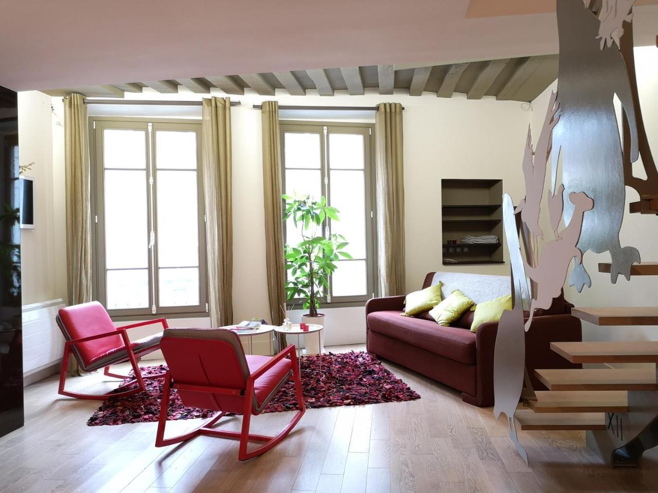 Apartamento Beautiful Duplex In The Center Of París Exterior foto